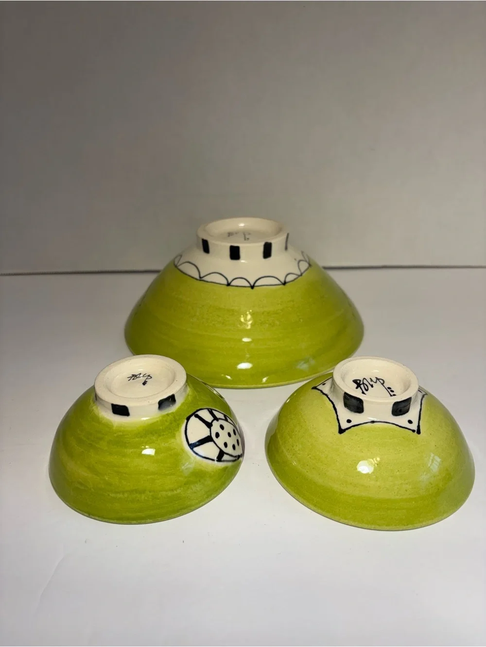Serving Bowls Artist Signed Colorful Hand Painted Set Of 3 Ceramic Floral